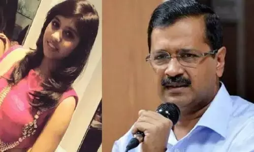 CM केजरीवाल की बेटी के साथ हुआ फ्रॉड, ऑनलाइन बेच रहीं थीं सोफा CM केजरीवाल की बेटी के साथ हुआ फ्रॉड, ऑनलाइन बेच रहीं थीं सोफा