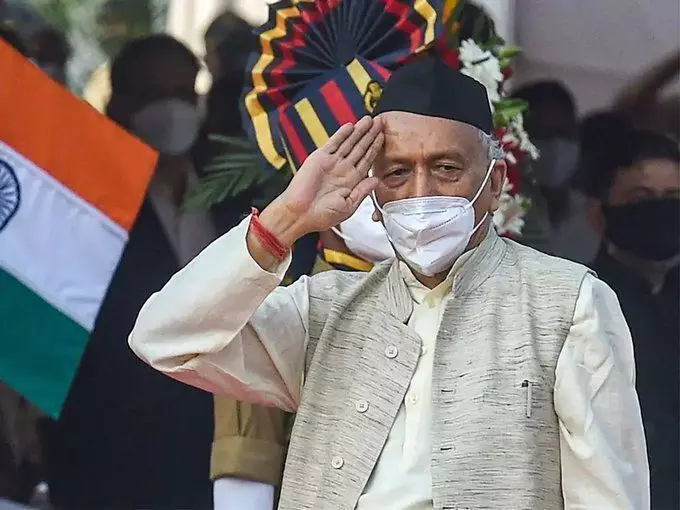 महाराष्ट्र के सीएम ने राज्यपाल को नहीं दिया सरकार विमान महाराष्ट्र के सीएम ने राज्यपाल को नहीं दिया सरकार विमान