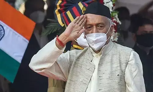 महाराष्ट्र के सीएम ने राज्यपाल को नहीं दिया सरकार विमान