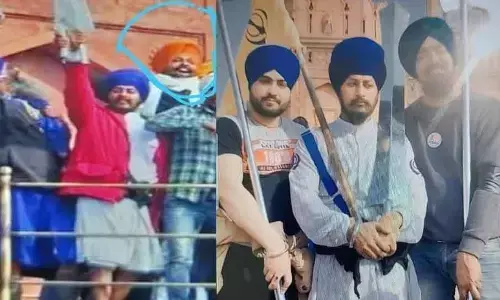 पकड़ा गया लाल क़िला में तलवार लहराने वाला आरोपी, दिल्ली पुलिस को बड़ी सफलता पकड़ा गया लाल क़िला में तलवार लहराने वाला आरोपी, दिल्ली पुलिस को बड़ी सफलता
