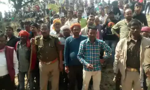 рдпреВрдкреА рдореЗрдВ рдмреЬрд╛ рд╣рд╛рджрд╕рд╛, рдЪрд┐рддреНрд░рдХреВрдЯ рдореЗрдВ рдорд┐рдЯреНрдЯреА рдХрд╛ рдЯреАрд▓рд╛ рдзрдВрд╕рдиреЗ рд╕реЗ 3 рдХреА рдореМрдд, 2-2 рд▓рд╛рдЦ рдХреА рдЖрд░реНрдерд┐рдХ рд╕рд╣рд╛рдпрддрд╛ рдпреВрдкреА рдореЗрдВ рдмреЬрд╛ рд╣рд╛рджрд╕рд╛, рдЪрд┐рддреНрд░рдХреВрдЯ рдореЗрдВ рдорд┐рдЯреНрдЯреА рдХрд╛ рдЯреАрд▓рд╛ рдзрдВрд╕рдиреЗ рд╕реЗ 3 рдХреА рдореМрдд, 2-2 рд▓рд╛рдЦ рдХреА рдЖрд░реНрдерд┐рдХ рд╕рд╣рд╛рдпрддрд╛