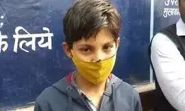 जेल में बंद माँ शबनम से मिलने बेटा पहुंचा जेल जेल में बंद माँ शबनम से मिलने बेटा पहुंचा जेल