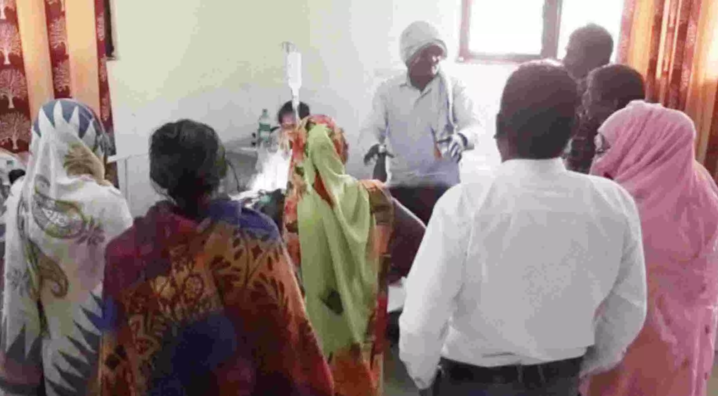 UP : नशेड़ी पति ने पत्नी के मुंह में ठूंसा कपड़ा और फिर की ऐसी दरिंदगी की सुनकर रूह रूह काँप जाए UP : नशेड़ी पति ने पत्नी के मुंह में ठूंसा कपड़ा और फिर की ऐसी दरिंदगी की सुनकर रूह रूह काँप जाए