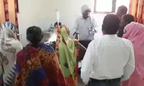 UP : नशेड़ी पति ने पत्नी के मुंह में ठूंसा कपड़ा और फिर की ऐसी दरिंदगी की सुनकर रूह रूह काँप जाए