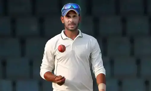 TMC में शामिल हुए क्रिकेटर मनोज तिवारी, कहा- नए सफर के लिए समर्थन की जरूरत TMC में शामिल हुए क्रिकेटर मनोज तिवारी, कहा- नए सफर के लिए समर्थन की जरूरत