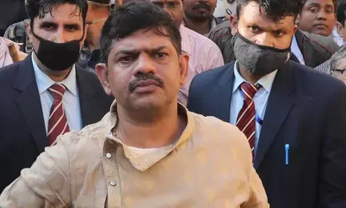 पामेला गोस्वामी ड्रग्स मामले में BJP नेता राकेश सिंह पर कसा शिकंजा, कोर्ट ने एक मार्च तक पुलिस कस्टडी में भेजा