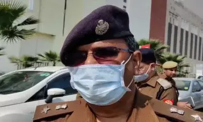 सिगरेट के गोदाम से लाखों रुपए की डकैती को बदमाशों ने दिया अंजाम सिगरेट के गोदाम से लाखों रुपए की डकैती को बदमाशों ने दिया अंजाम