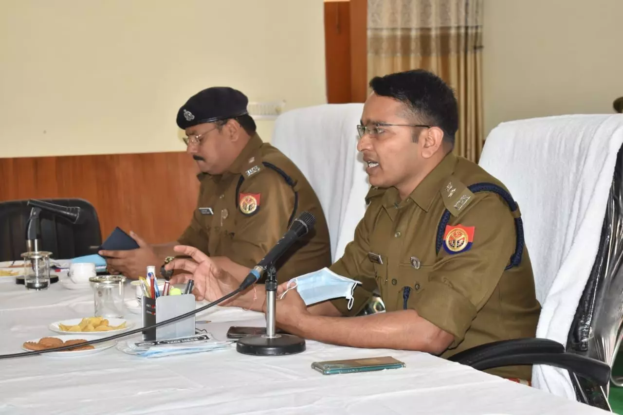 एसपी विनीत जायसवाल ने सुनी पुलिसकर्मियों की समस्या, जल्द से जल्द निजात का दिया आश्वासन और बोले ये बात