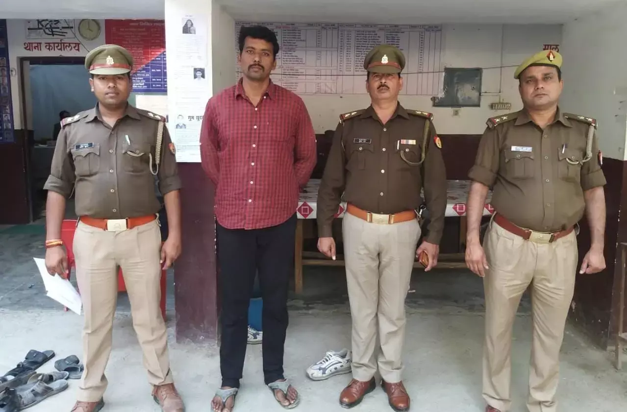 इटावा पुलिस ने अपहरण करके हत्या की घटना का किया खुलासा, जिले के एक टॉप 10 अपराधी को किया गिरफ्तार इटावा पुलिस ने अपहरण करके हत्या की घटना का किया खुलासा, जिले के एक टॉप 10 अपराधी को किया गिरफ्तार