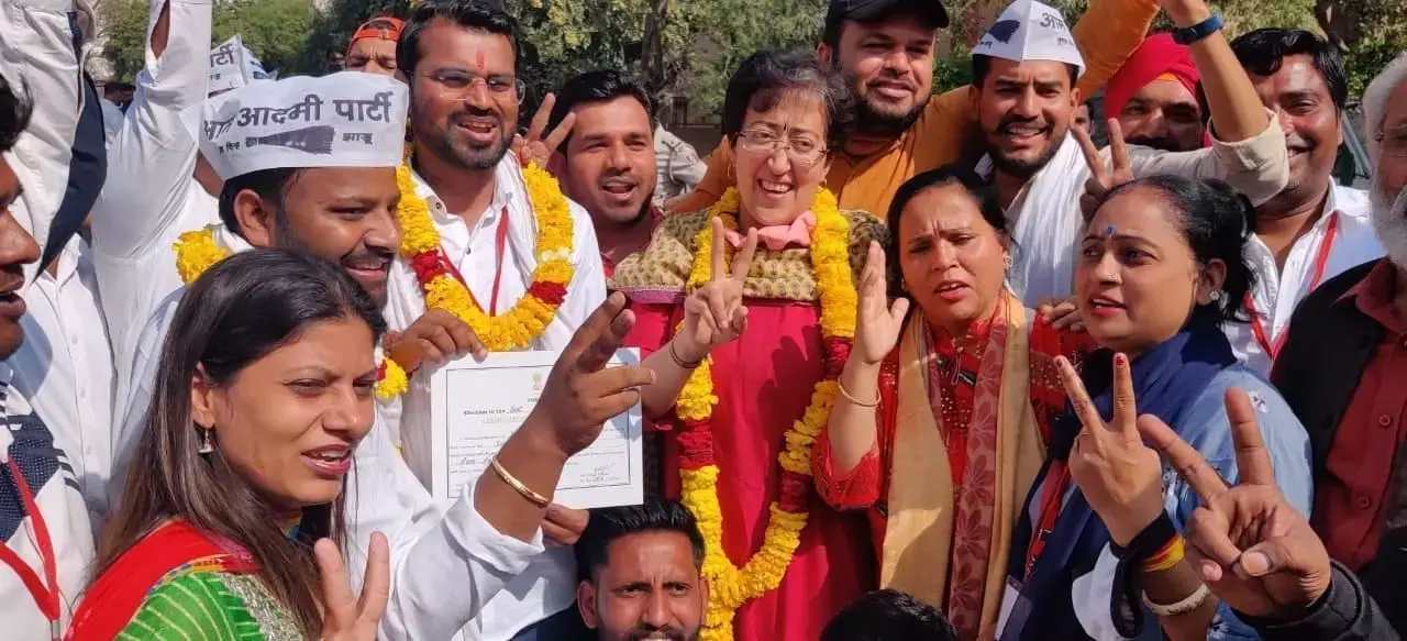 दिल्ली एमसीडी उपचुनाव में बीजेपी का सफाया, आप का परचम लहराया तो कांग्रेस का खाता खुला दिल्ली एमसीडी उपचुनाव में बीजेपी का सफाया, आप का परचम लहराया तो कांग्रेस का खाता खुला