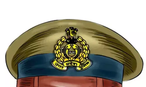 यूपी: खाकी पर गैंगरेप का एक दाग और यूपी: खाकी पर गैंगरेप का एक दाग और