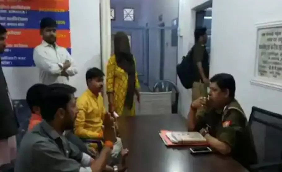 Love Jihad : ह‍िन्‍दू बनकर की दोस्‍ती, फिर सेक्‍स, जब युवती की शादी हो गई तो धमकी देकर क‍िया रेप