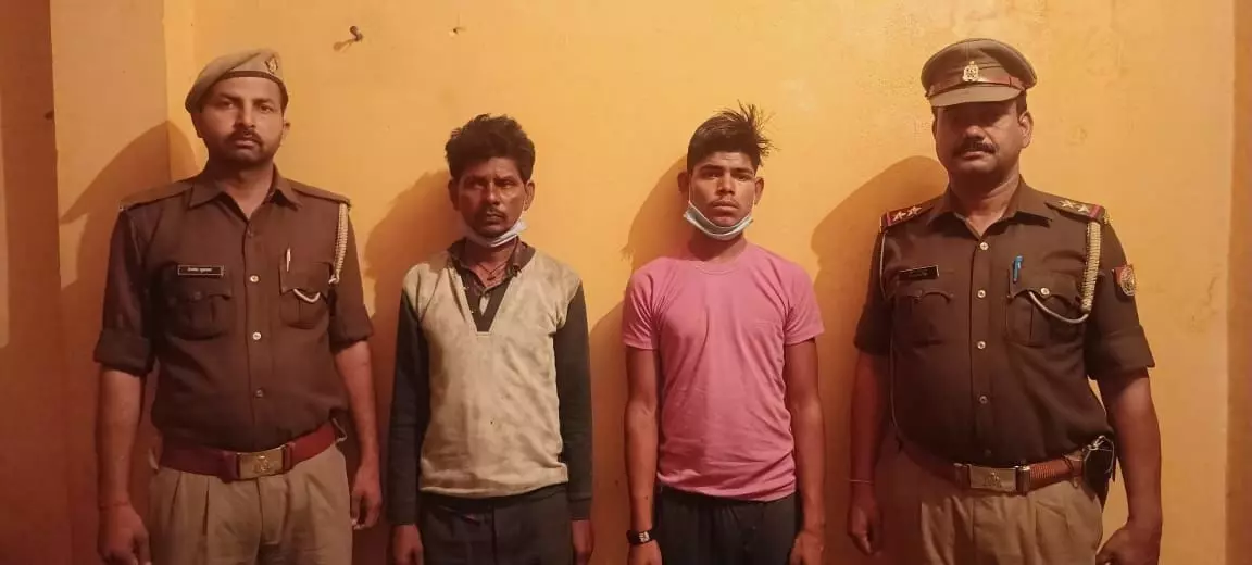कासगंज: पुलिसकर्मी की निर्मम हत्या में शामिल, दो ईनामी बदमाश मुठभेड़ में किये गिरफ्तार कासगंज: पुलिसकर्मी की निर्मम हत्या में शामिल, दो ईनामी बदमाश मुठभेड़ में किये गिरफ्तार