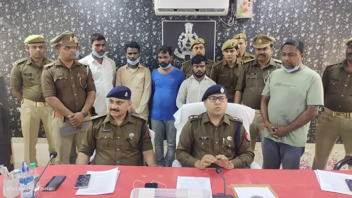 फिरोजाबाद पुलिस का बड़ा खुलासा, नकली नोट छापने वाले गैंग का पर्दाफास