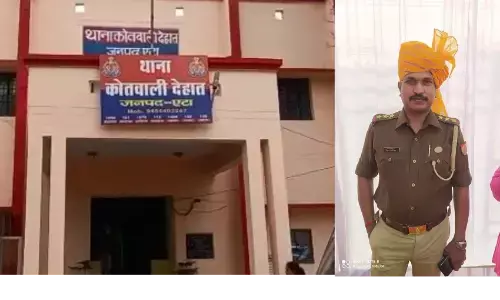 एटा में शराब माफिया से बरामद शराब को पुलिस ने कर दिया गायब, यकायक छापे से खुली पोल और फिर ... एटा में शराब माफिया से बरामद शराब को पुलिस ने कर दिया गायब, यकायक छापे से खुली पोल और फिर ...
