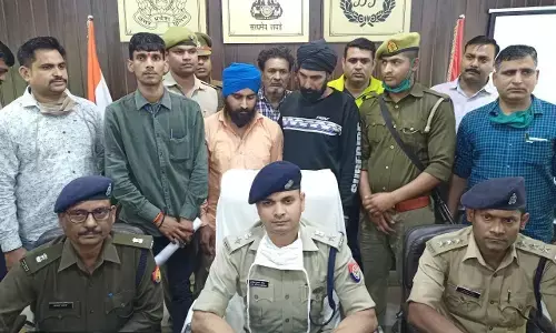 फतेहगढ़ पुलिस की बड़ी कामयाबी, 65 लाख रूपये कीमत का अवैध सामान और शराब बरामद