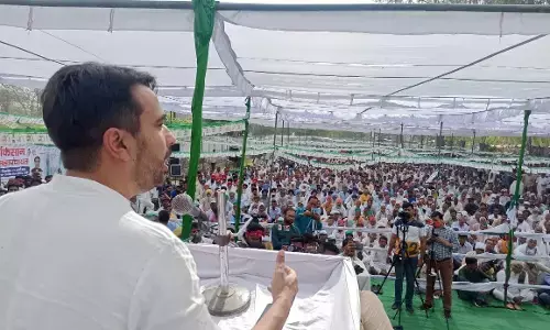निरंकुश सरकार की ईंट से ईंट बजायेगा किसान  – जयंत चौधरी निरंकुश सरकार की ईंट से ईंट बजायेगा किसान  – जयंत चौधरी
