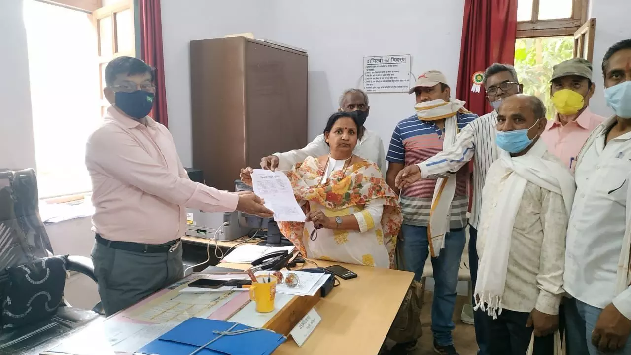 मध्यप्रदेश में संयुक्त किसान मोर्चा ने किसानों की समस्याओं को लेकर मुख्यमंत्री को सौंपा ज्ञापन मध्यप्रदेश में संयुक्त किसान मोर्चा ने किसानों की समस्याओं को लेकर मुख्यमंत्री को सौंपा ज्ञापन
