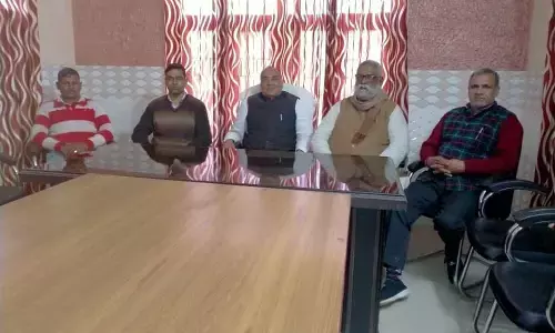 भाजपा की केंद्र और प्रदेश सरकार अन्नदाता किसानों को बर्बाद करने पर तुली हुई है- भगत सिंह वर्मा भाजपा की केंद्र और प्रदेश सरकार अन्नदाता किसानों को बर्बाद करने पर तुली हुई है- भगत सिंह वर्मा