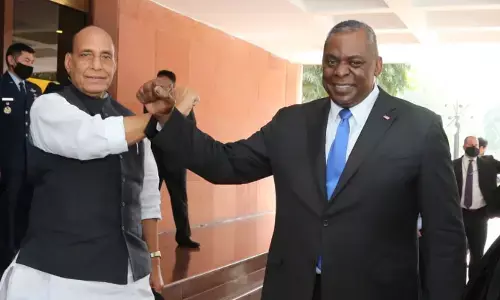 भारत आए अमेरिकी रक्षा मंत्री ऑस्टिन की राजनाथ सिंह के साथ हुई बैठक, जानिए- दोनों देशों के बीच क्या हुई डील भारत आए अमेरिकी रक्षा मंत्री ऑस्टिन की राजनाथ सिंह के साथ हुई बैठक, जानिए- दोनों देशों के बीच क्या हुई डील