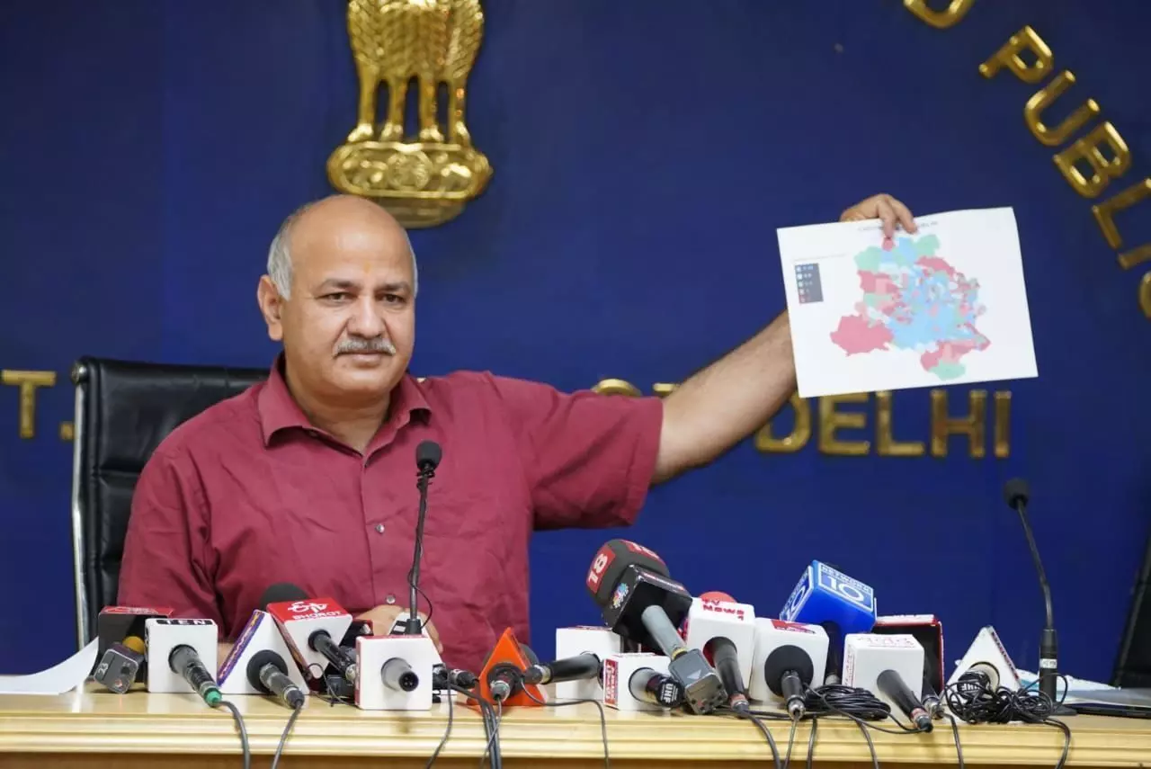 अवैध शराब पर दिल्ली सरकार का बड़ा ऐलान, शराब पीने की कानूनी उम्र होगी 21 साल, Excise Policy में कई बदलाव अवैध शराब पर दिल्ली सरकार का बड़ा ऐलान, शराब पीने की कानूनी उम्र होगी 21 साल, Excise Policy में कई बदलाव