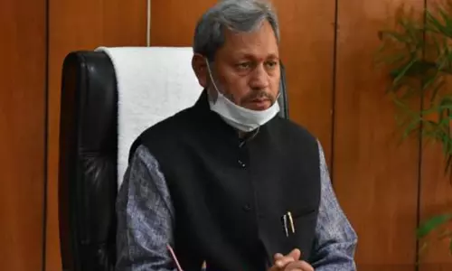 उत्तराखंड के मुख्यमंत्री तीरथ सिंह रावत कोरोना पॉजिटिव, खुद को किया सेल्फ-आइसोलेट उत्तराखंड के मुख्यमंत्री तीरथ सिंह रावत कोरोना पॉजिटिव, खुद को किया सेल्फ-आइसोलेट