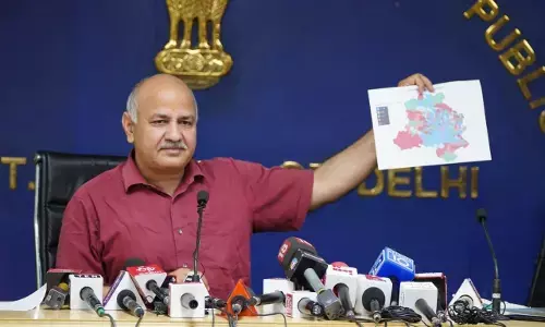 अवैध शराब पर दिल्ली सरकार का बड़ा ऐलान, शराब पीने की कानूनी उम्र होगी 21 साल, Excise Policy में कई बदलाव अवैध शराब पर दिल्ली सरकार का बड़ा ऐलान, शराब पीने की कानूनी उम्र होगी 21 साल, Excise Policy में कई बदलाव