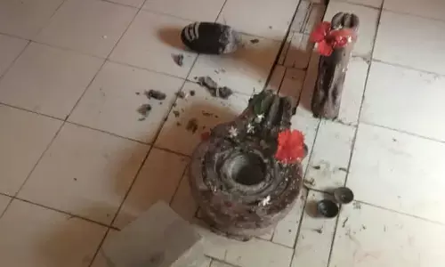 рдЕрдЬреНрдЮрд╛рдд рдЪреЛрд░реЛрдВ рдиреЗ рд╢рд┐рд╡рд▓рд┐рдВрдЧ рддреЛреЬ рддрд╛рдБрдмреЗ рдХрд╛ рдирд╛рдЧ рдХрд┐рдпрд╛ рдЪреЛрд░реА рдЕрдЬреНрдЮрд╛рдд рдЪреЛрд░реЛрдВ рдиреЗ рд╢рд┐рд╡рд▓рд┐рдВрдЧ рддреЛреЬ рддрд╛рдБрдмреЗ рдХрд╛ рдирд╛рдЧ рдХрд┐рдпрд╛ рдЪреЛрд░реА