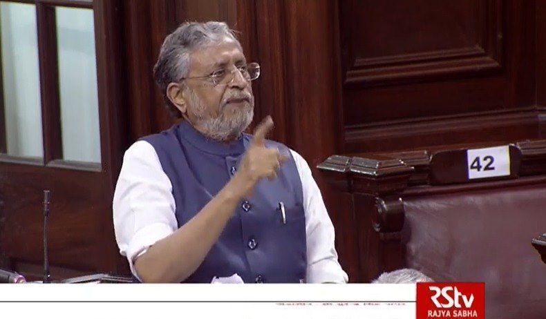 Cannot put petrol and diesel in gst for next 8- 10 years sushil modi | अगले 8- 10 साल तक पेट्रोल-डीजल को जीएसटी में नहीं डाल सकतेः सुशील मोदी