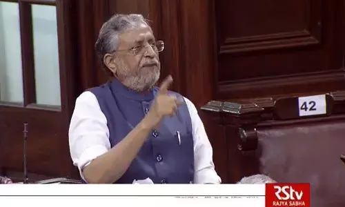 अगले 8- 10 साल तक पेट्रोल-डीजल को जीएसटी में नहीं डाल सकतेः सुशील मोदी अगले 8- 10 साल तक पेट्रोल-डीजल को जीएसटी में नहीं डाल सकतेः सुशील मोदी