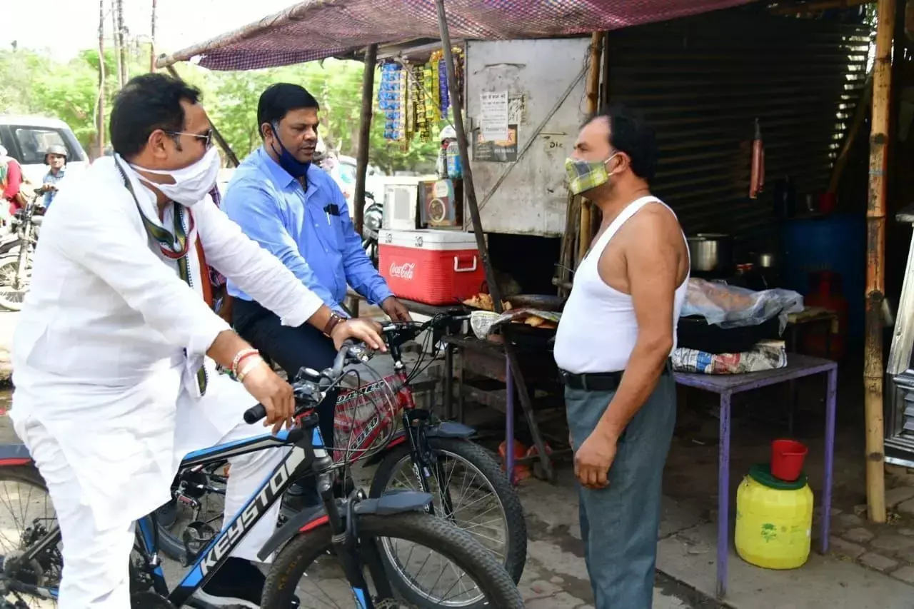 1 लाख से अधिक के बकायेदारों के अगले 48 घंटे में डोर नॉक हों: पं. श्रीकान्त शर्मा 1 लाख से अधिक के बकायेदारों के अगले 48 घंटे में डोर नॉक हों: पं. श्रीकान्त शर्मा