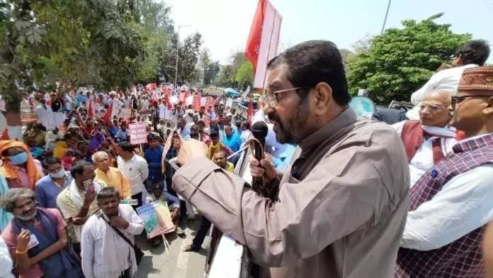 किसान आंदोलन के समर्थन में बिहार विधान सभा पर किसान-मजदूर मार्च, अतुल अंजान ने कही ये बड़ी बात