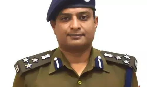 लेक्चरर से आईपीएस बने हैं अमित पाठक, जानिये गाजियाबाद के नए डीआईजी/एसएसपी के बारे में लेक्चरर से आईपीएस बने हैं अमित पाठक, जानिये गाजियाबाद के नए डीआईजी/एसएसपी के बारे में
