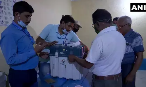 विधानसभा चुनाव: पहले चरण में जमकर हुआ मतदान, बंगाल में 80 फीसदी तो असम में 72.30% वोटिंग विधानसभा चुनाव: पहले चरण में जमकर हुआ मतदान, बंगाल में 80 फीसदी तो असम में 72.30% वोटिंग