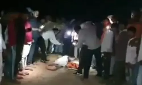 बुलंदशहर में दर्दनाक हादसा, तीन मासूमों की मौत से गाँव में मचा कोहराम बुलंदशहर में दर्दनाक हादसा, तीन मासूमों की मौत से गाँव में मचा कोहराम