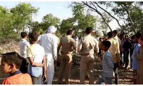 दो दिन से लापता युवक की लाश मिलने से परिजनों में मचा कोहराम, पीडित घटना स्थल की तरफ दौड पडे