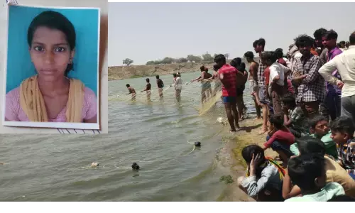 рдпрдореБрдирд╛ рдореЗрдВ рдирд╣рд╛рдиреЗ рдЧрдИ рдЫрд╣ рдХрд┐рд╢реЛрд░рд┐рдпрд╛рдВ рдбреВрдмреА, рдПрдХ рдХреА рдореМрдд, рдкрд╛рдВрдЪ рдХреЛ рдмрдЪрд╛рдпрд╛ рдЧрдпрд╛ рдпрдореБрдирд╛ рдореЗрдВ рдирд╣рд╛рдиреЗ рдЧрдИ рдЫрд╣ рдХрд┐рд╢реЛрд░рд┐рдпрд╛рдВ рдбреВрдмреА, рдПрдХ рдХреА рдореМрдд, рдкрд╛рдВрдЪ рдХреЛ рдмрдЪрд╛рдпрд╛ рдЧрдпрд╛