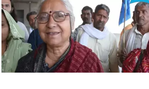 किसान नेता राकेश टिकैत और मेघा पाटकर की मिट्टी सत्याग्रह यात्रा हमला रोहतक में किसानों पर पुलिस लाठीचार्ज, भाजपा की हताशा का परिणाम किसान नेता राकेश टिकैत और मेघा पाटकर की मिट्टी सत्याग्रह यात्रा हमला रोहतक में किसानों पर पुलिस लाठीचार्ज, भाजपा की हताशा का परिणाम