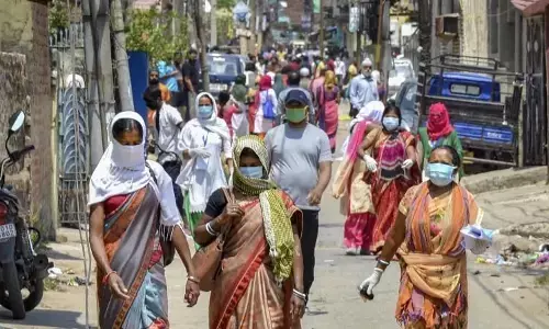 कोरोना के चलते महाराष्ट्र में नई पाबंदियां, रेस्टोरेंट में खाना खाने पर रोक, वीकेंड पर लॉकडाउन का ऐलान कोरोना के चलते महाराष्ट्र में नई पाबंदियां, रेस्टोरेंट में खाना खाने पर रोक, वीकेंड पर लॉकडाउन का ऐलान