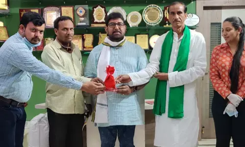 दिल्ली के शहीद किसान स्मारक में बस्तर की शहीदी भूमि की मिट्टी भी होगी शामिल, लेकर आ रहे हैं किसान नेता राजाराम त्रिपाठी दिल्ली के शहीद किसान स्मारक में बस्तर की शहीदी भूमि की मिट्टी भी होगी शामिल, लेकर आ रहे हैं किसान नेता राजाराम त्रिपाठी