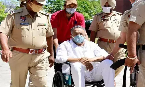 राजनैतिक लाभ के लिए जातीय-साम्प्रदायिक आधार पर अपराधियों को देशभक्त और देश विरोधी के खेमे में बांटने का हो रहा है खेल राजनैतिक लाभ के लिए जातीय-साम्प्रदायिक आधार पर अपराधियों को देशभक्त और देश विरोधी के खेमे में बांटने का हो रहा है खेल