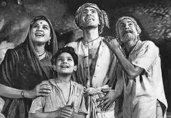 दो बीघा ज़मीन आज भी प्रासांगिक है दो बीघा ज़मीन आज भी प्रासांगिक है