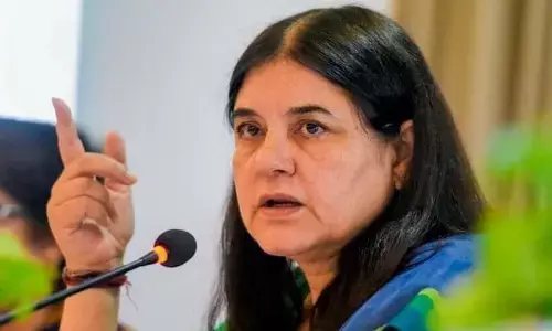 सांसद मेनका गांधी के फर्जी फेसबुक पेज पर नौकरी का फर्जी विज्ञापन देना युवक को पड़ा मंहगा सांसद मेनका गांधी के फर्जी फेसबुक पेज पर नौकरी का फर्जी विज्ञापन देना युवक को पड़ा मंहगा