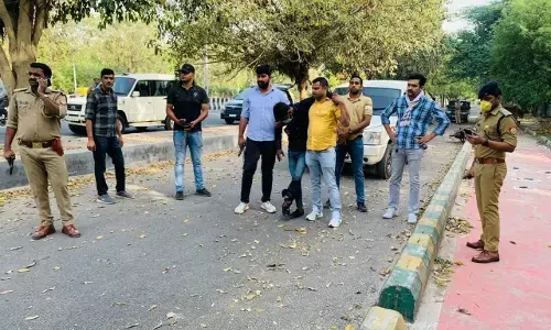 लूटपाट की वारदातों को अंजाम देने वाले चार बदमाश पुलिस मुठभेड़ में गिरफ्तार