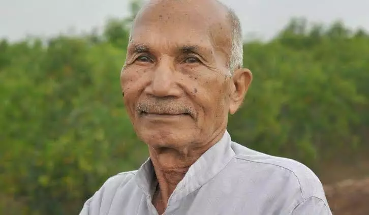 92 साल के युवा और बस्तर के ताऊ जी धर्मपाल सैनी ने कराया नक्सलियों से जवान को रिहा 92 साल के युवा और बस्तर के ताऊ जी धर्मपाल सैनी ने कराया नक्सलियों से जवान को रिहा
