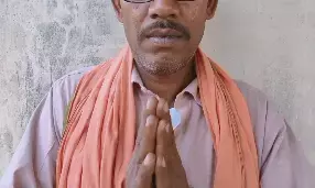 Sultanpur News: सुलतानपुर में प्रधान पद प्रत्याशी की लाठी-डंडों से पीट-पीटकर हत्या, पुलिस बल तैनात Sultanpur News: सुलतानपुर में प्रधान पद प्रत्याशी की लाठी-डंडों से पीट-पीटकर हत्या, पुलिस बल तैनात