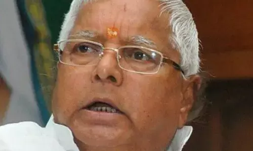 जेल का फाटक टूट गया, लालू यादव छूट गया