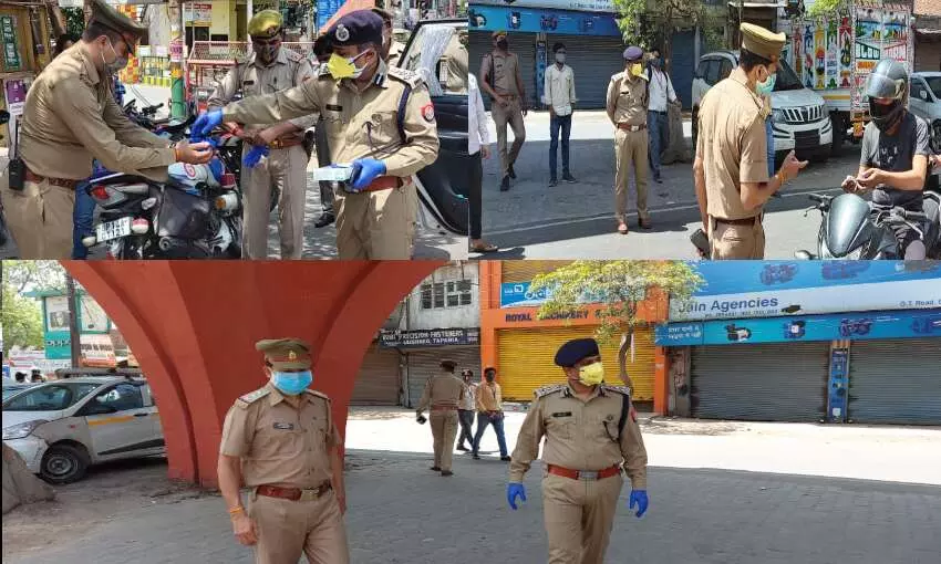 DIG अमित पाठक ने सुरक्षा को लेकर अधीनस्थों को बांटे मास्क और दस्ताने, वहीं लापरवाही पर दिखे नाराज, SHO और SSI किये सस्पेंड DIG अमित पाठक ने सुरक्षा को लेकर अधीनस्थों को बांटे मास्क और दस्ताने, वहीं लापरवाही पर दिखे नाराज, SHO और SSI किये सस्पेंड