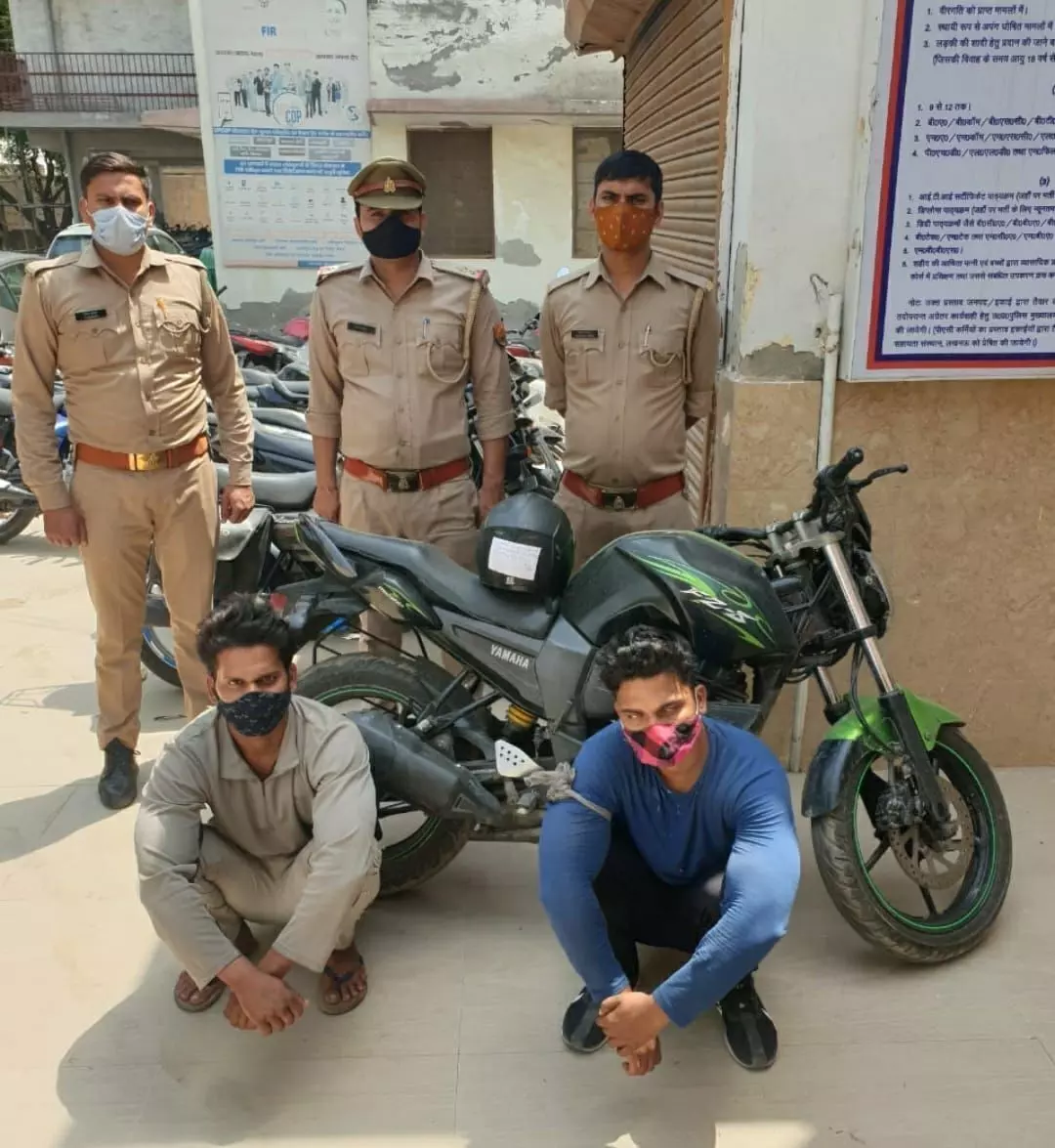 प्रेमी ने दोस्त के साथ मिलकर प्रेमिका के पिता को मारी गोली प्रेमी ने दोस्त के साथ मिलकर प्रेमिका के पिता को मारी गोली
