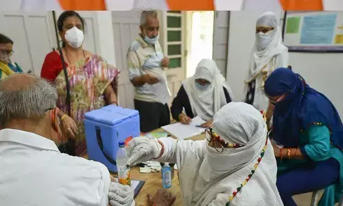 इन 10 राज्यों में आ रहे हैं 75 फीसदी मामले, मचा है हाहाकार इन 10 राज्यों में आ रहे हैं 75 फीसदी मामले, मचा है हाहाकार